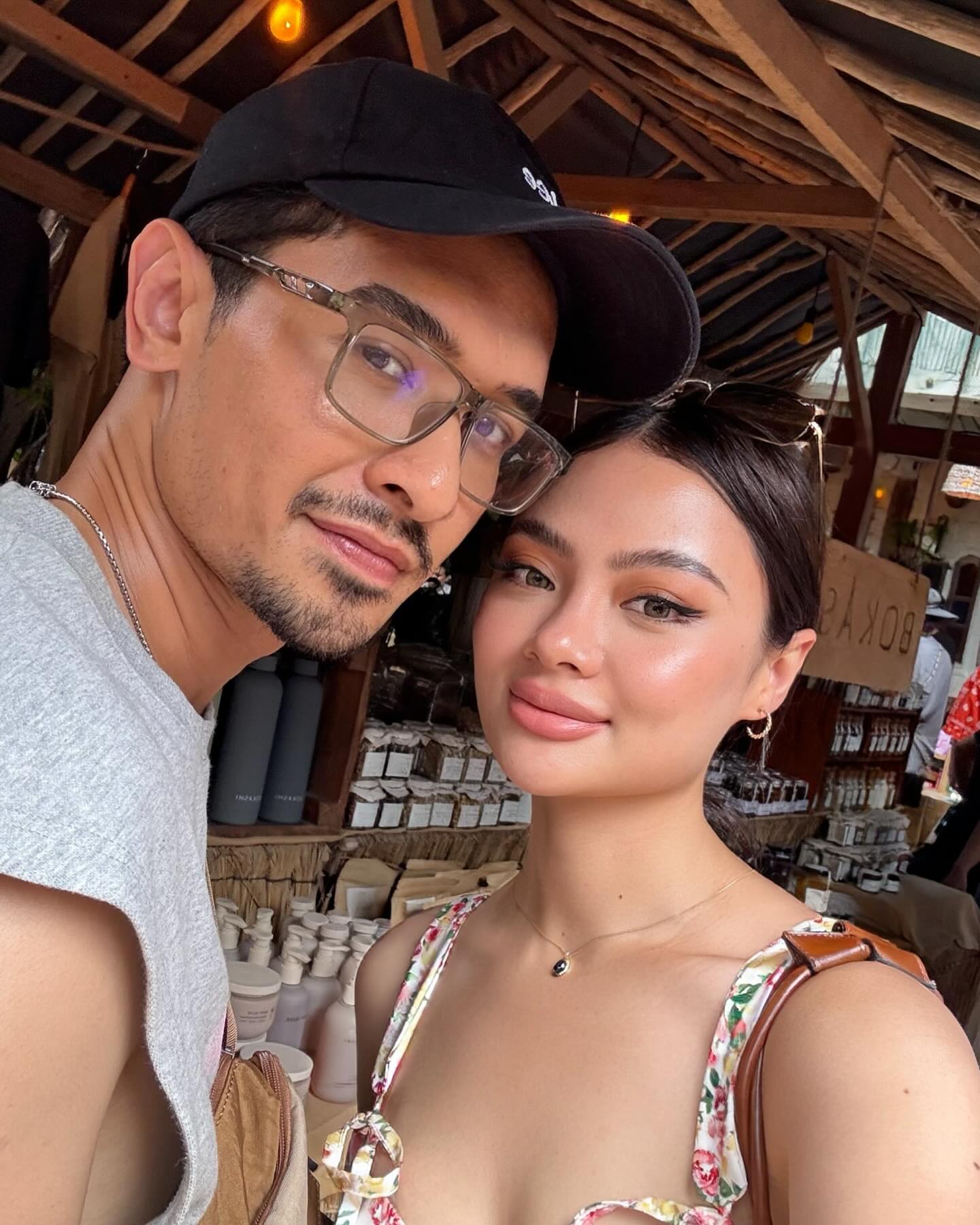 Nazrief Nazri Dikecam Netizen Tayang Gambar Seksi Isteri
